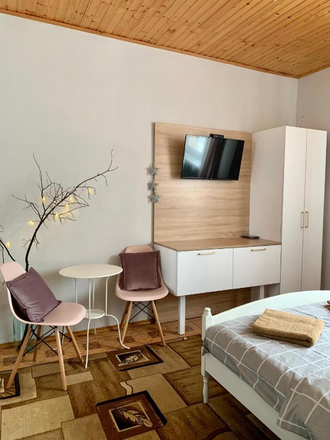 Hotel Ніч Над Карпатами Slavske Exteriér fotografie
